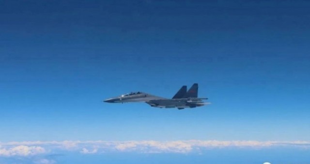 Çin'in askeri tatbikatı devam ediyor: Tayvan etrafında 39 savaş uçağı 13 gemi