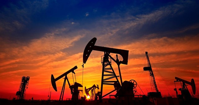 Brent petrolün varil fiyatı 103,41 Dolar