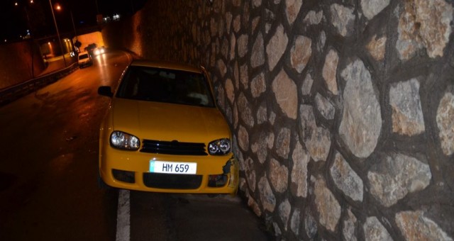 Girne-Lefkoşa yolunda feci kaza… 21 yaşındaki genç kız yaşamını yitirdi