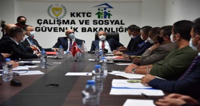 Asgari ücret yeniden masada: İşçiler yetersiz, işveren fazla diyor