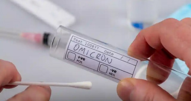 DSÖ'den Omicron açıklaması: Var olan aşı yeterli
