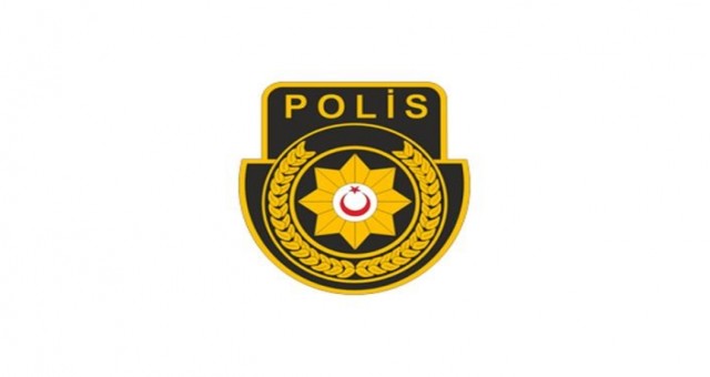 Çalışma izni vaadiyle iki kişiyi dolandırdı