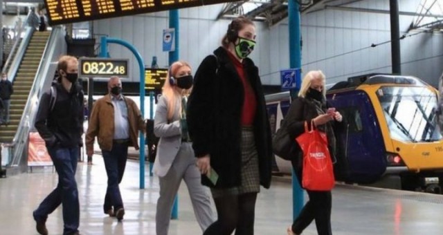 İngiltere'de aşı pasaportu zorunlu oluyor