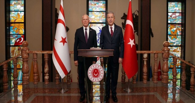 Töre’den TC Milli Savunma Bakanı Akar’a ziyaret