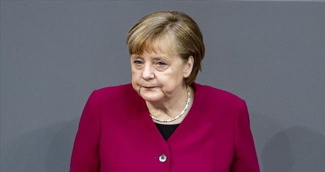 Merkel Putin'e karşı politikasını savundu: Özür dilemeyeceğim