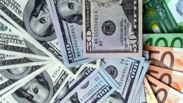 Euro 29,80, sterlin 34,65, dolar 27,25 liradan işlem görüyor
