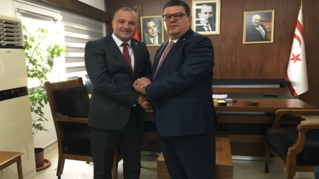 Maliye Bakanlığında görev değişimi… Özdemir Berova görevi Alişan Şan’dan devraldı