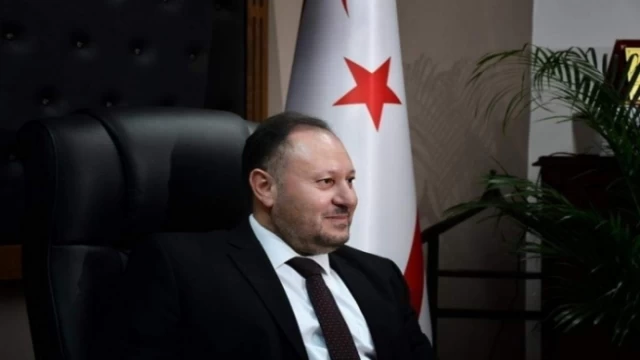 Öztürkler: "En büyük güç, halkın gönlündeki gerçek makamda yer almaktır"
