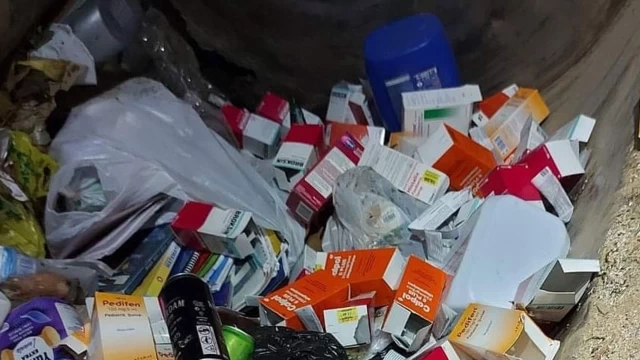 Lefkoşa'da çöpte çok sayıda ilaç