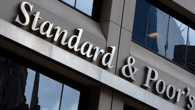 S&P, Türkiye'nin kredi notu görünümünü yükseltti