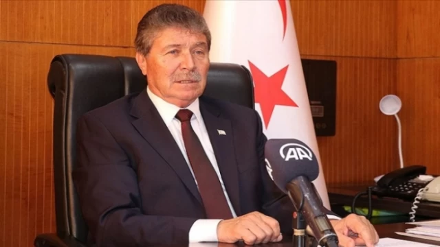 Üstel: Bir kez daha federasyon masasına oturmayacağız