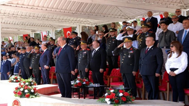 Cumhurbaşkanı Ersin Tatar, 48’inci Dönem Yedek Subay Çavuş, Mukaveleli Erbaş ve Er Celbi için düzenlenen ant içme törenine katıldı