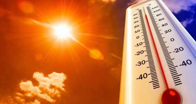 Hava sıcaklıkları iç kesimlerde 40, kıyılarda ise 36 derece
