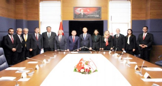 Meclis Deprem Komitesi, Ankara'da TBMM Adalet Komisyonu üyeleriyle görüştü