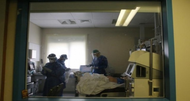 Güney Kıbrıs’ta uzmanlar, artan korona virüs vakaları yüzünden alarmda