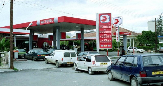 Benzinciler yakıt vermeye başladı!