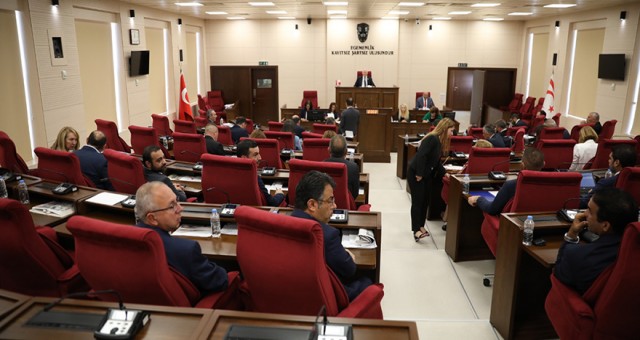 Özersay’ın istifası yarın Meclis Genel Kurulu’nda oylanacak...