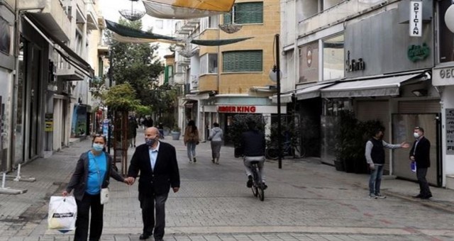 Paskalya yortusu öncesi Güney Kıbrıs’ta koronavirüs tedbirlerinde esneme