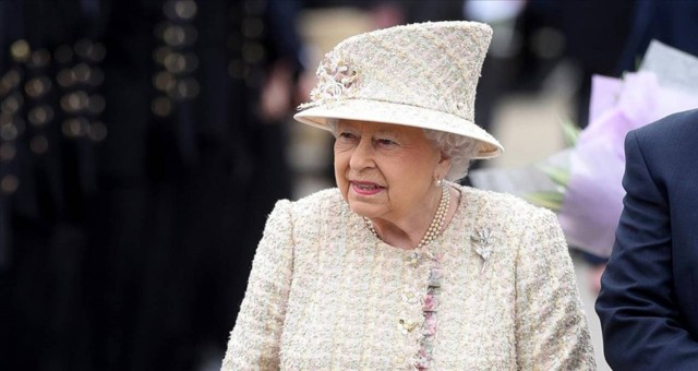 Kraliçe Elizabeth'ten gizemli mektup: 2085 yılında açılacak
