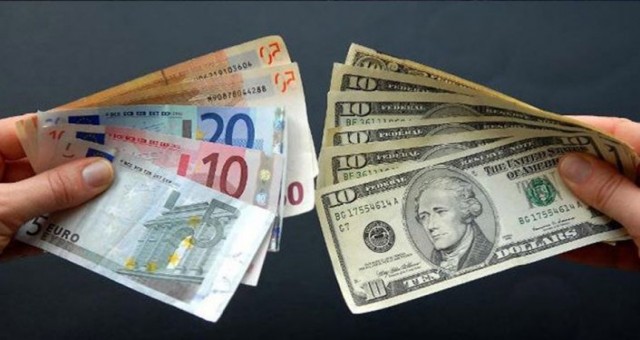 Dolar 15,68 liradan, Sterlin 19,38 liradan güne başladı