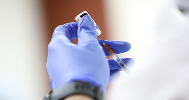 AB ilaç düzenleyicisi, Pfizer'in ilacını Covid-19 tedavisi için tavsiye etti