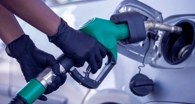 Türkiye'de benzine büyük indirim geliyor