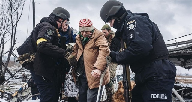Rusya, Ukrayna'da tek taraflı olarak her gün insani yardım koridorları açacak