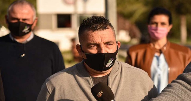 Bay-Sen zamları protesto etti