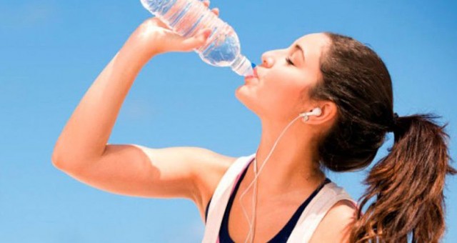 Sıcak havalar da su tüketimine daha fazla ağırlık verin