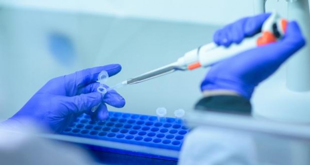 Yaşlanmaya neden olan 'zombi' hücrelerini öldüren aşı geliştirildi