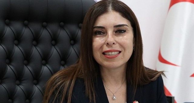 Asya bebeğe mama ve tıbbi malzemesi verildi