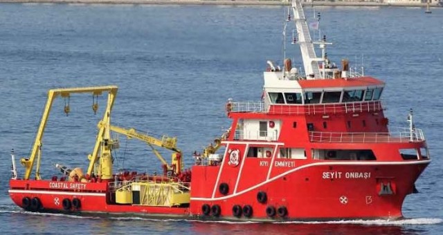 Hatay açıklarında sızıntının neden olduğu kirlilik temizleniyor