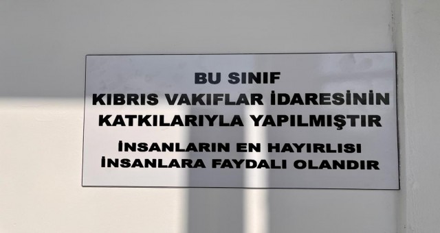 Kıbrıs Vakıflar İdaresi Okullara Sürdürdüğü Yardımlara Devam Ediyor