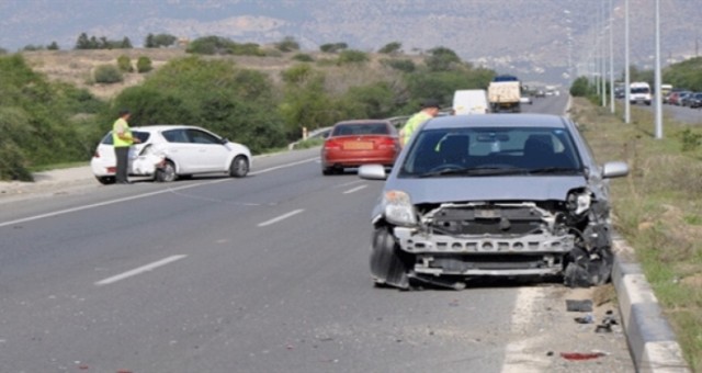 KKTC’de geçen 35 kişinin yaralandığı 83 trafik kazası meydana geldi