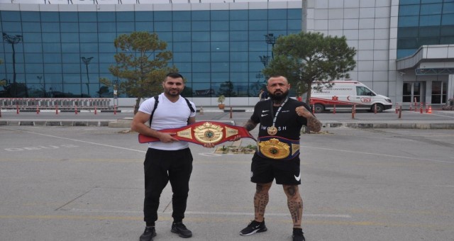 Metin Turunç, Şampiyonluk kemeri ile döndü