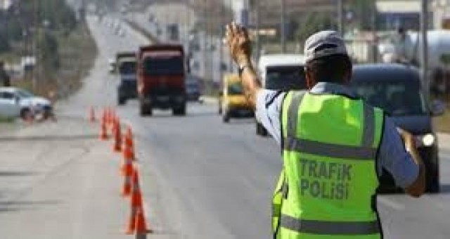 Her 9 sürücüden 1'i suç işledi.. İşte rakamlar