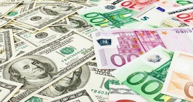Döviz kurları yüksek seyrini sürdürüyor.