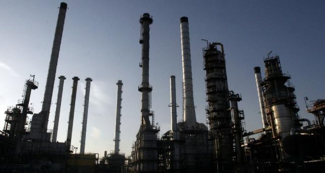 Brent petrolün varil fiyatı 102,38 dolar