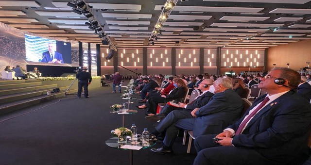Sucuoğlu, dünya liderleriyle buluştu
