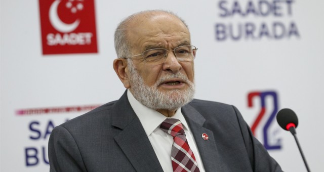 Karamollaoğlu: Türkiye, Ada’daki askeri varlığını daha da güçlendirmeli