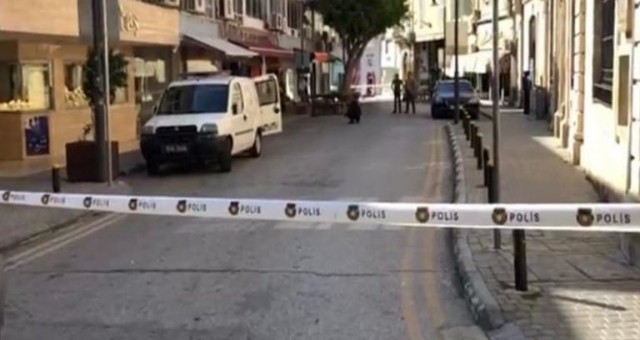 Lefkoşa’da bir kuyumcu dükkanı kurşunlandı