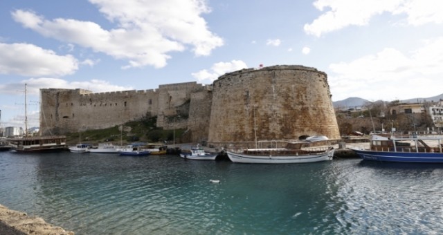 Girne Kalesi, adete bir açık hava müzesini andırıyor