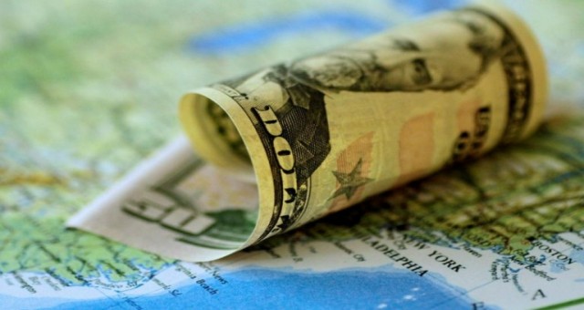 Dolar 16,60 liradan, sterlin 20,78 liradan haftaya başladı