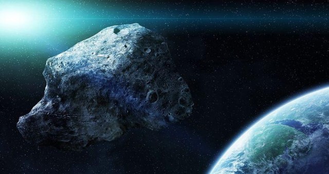 Devasa büyüklükte bir asteroit Dünya'ya yaklaşıyor